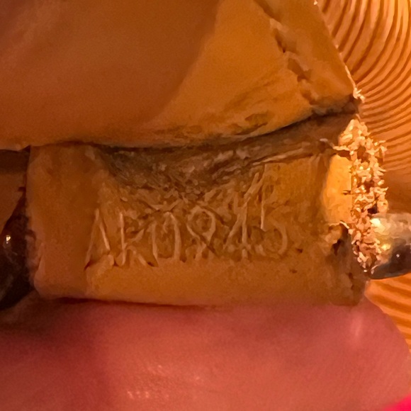 Louis Vuitton gold epi petit Bucket bag with drawstring authenticated o er $500. - Picture 9 of 15